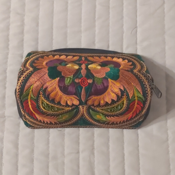 Handsewn Wallet from Guadalajara Mexico - Picture 5 of 6